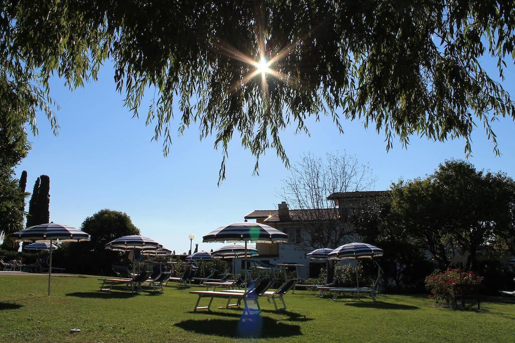 La Fattoria Apartments Lazise Eksteriør bilde